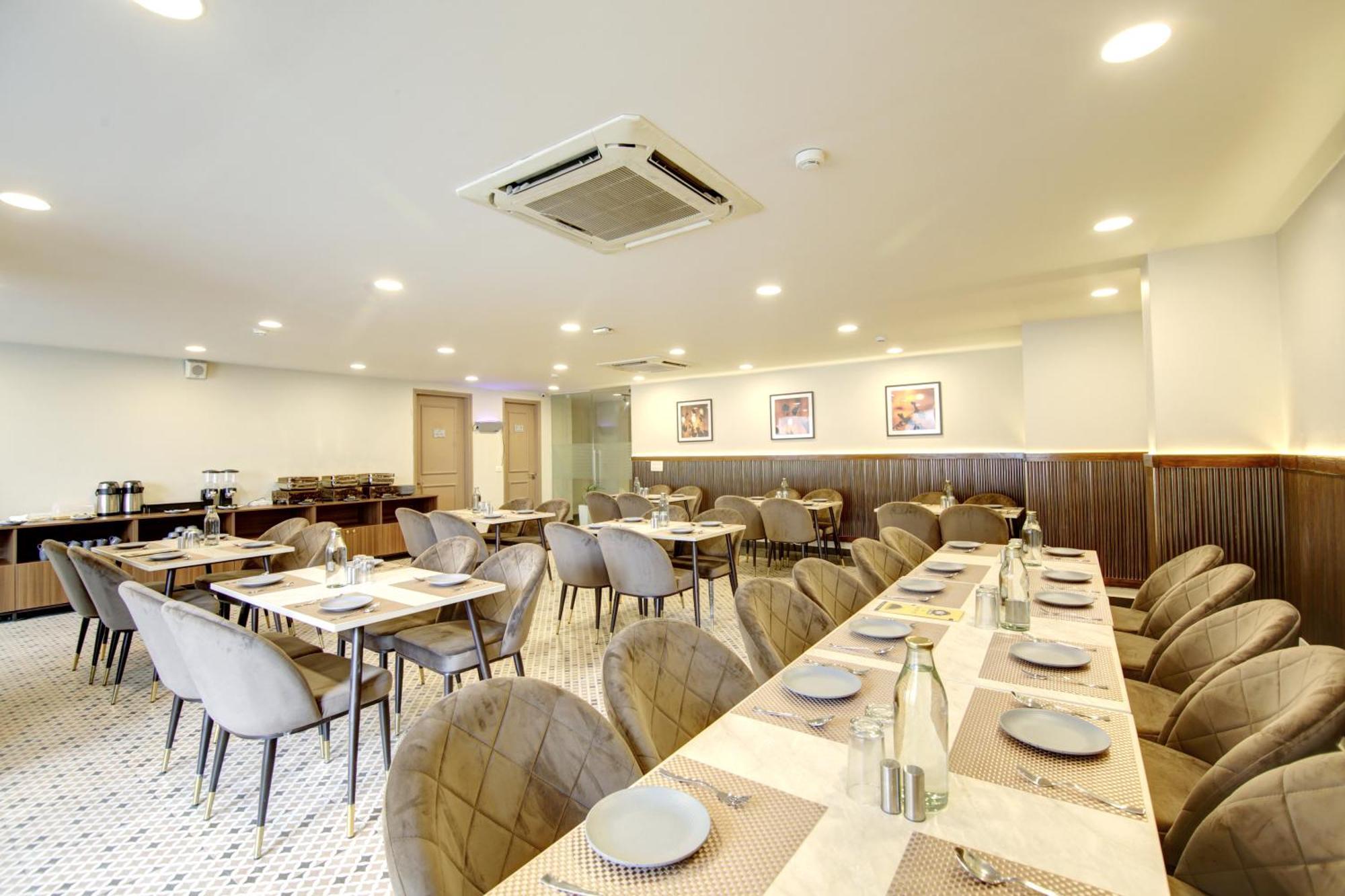 Saltstayz Select - Golf Course Road 古尔冈 外观 照片