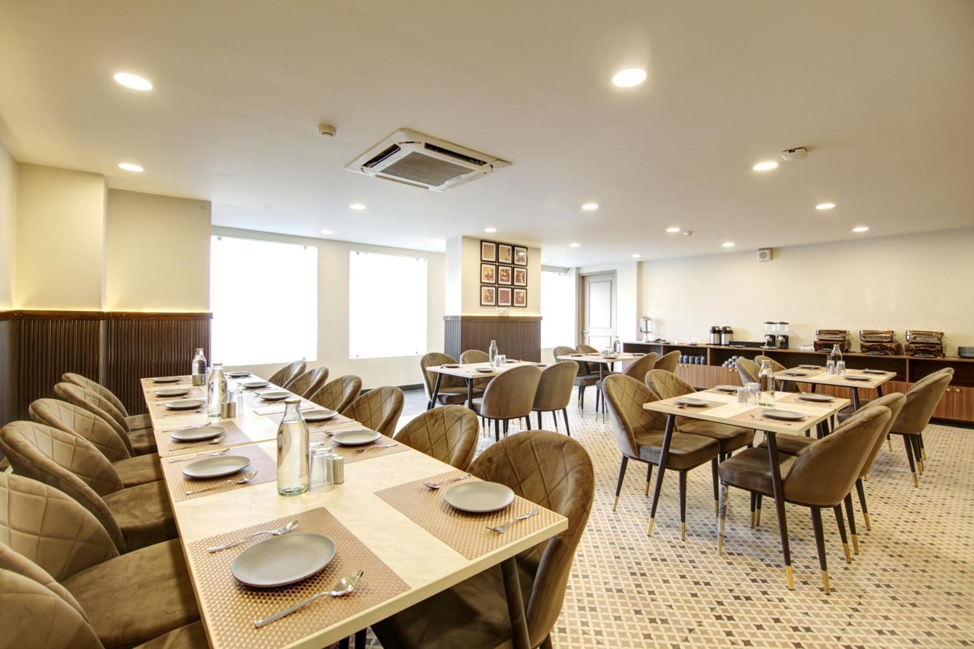 Saltstayz Select - Golf Course Road 古尔冈 外观 照片