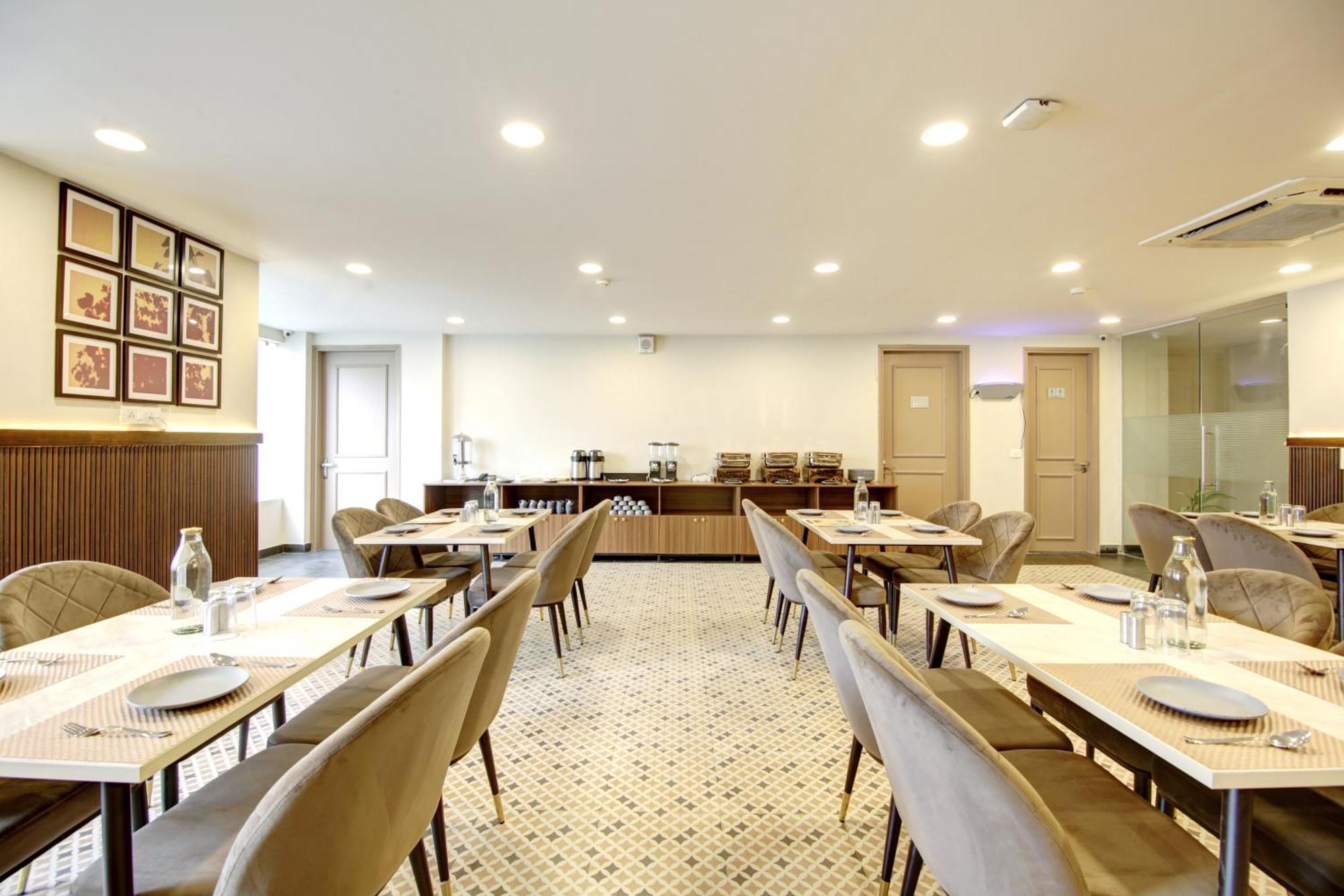 Saltstayz Select - Golf Course Road 古尔冈 外观 照片