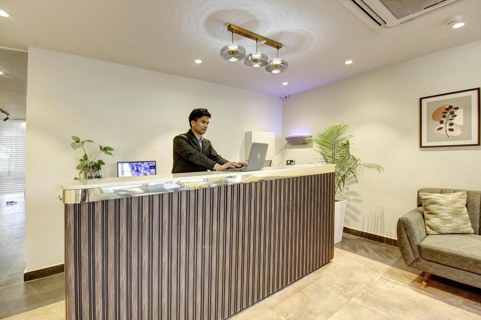 Saltstayz Select - Golf Course Road 古尔冈 外观 照片